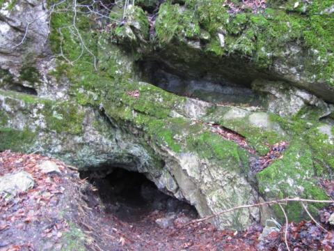 Bezmenná jaskyňa - vchod
