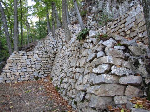 Kamenné hradby